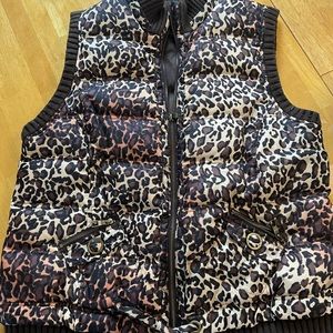 Leopard print down style vest